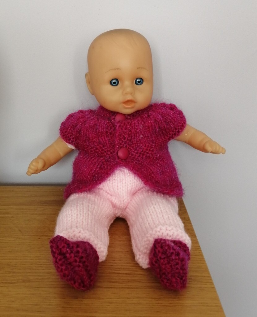 hand knitted dolls clothes